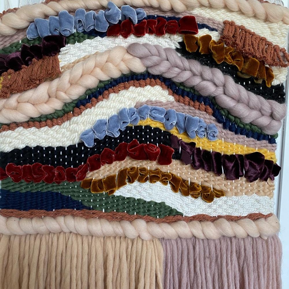 Weaving tapestry - Picture 3 of 7